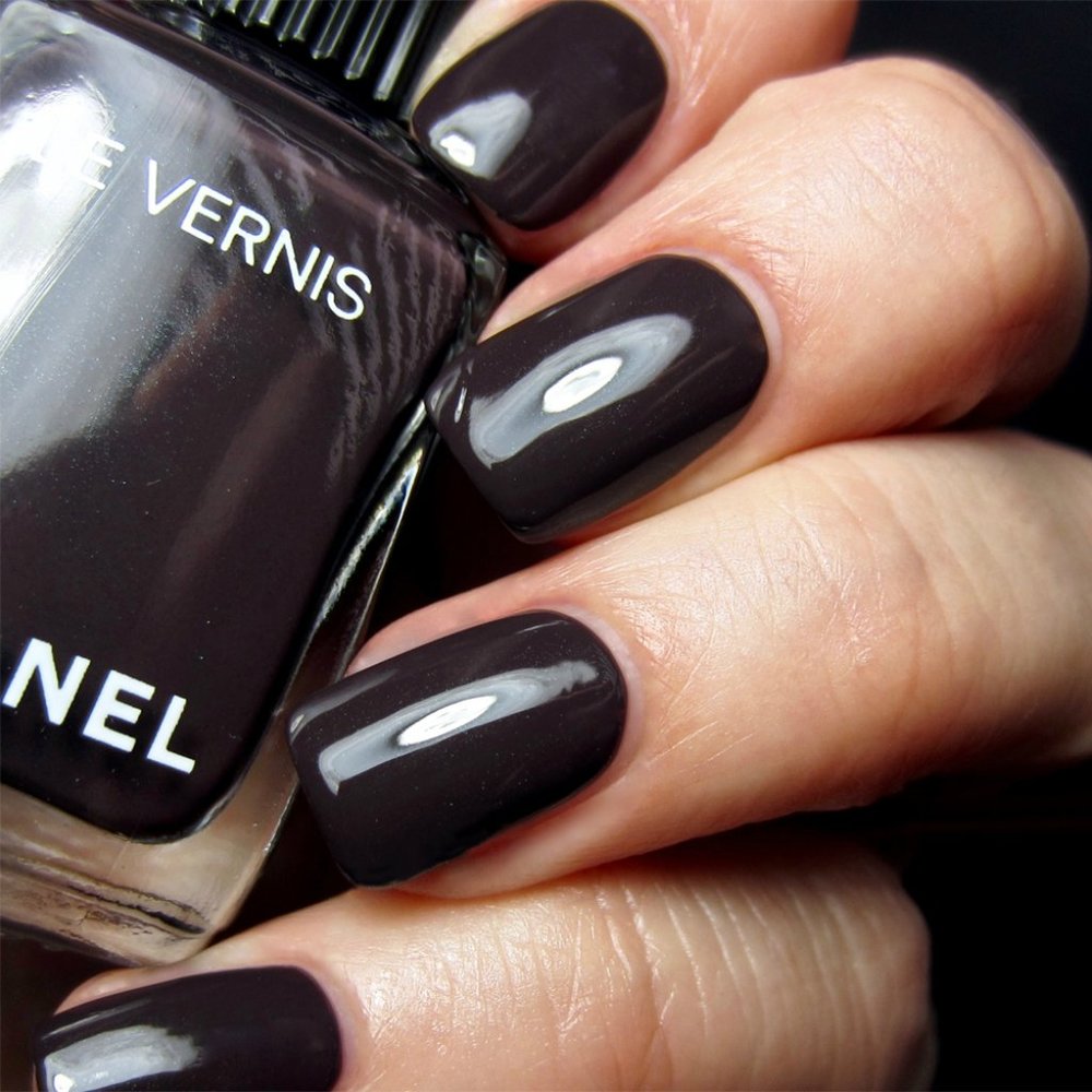 Chanel Le Vernis Nail Color 570 (0.4oz) .. NEW - Picture 2 of 2